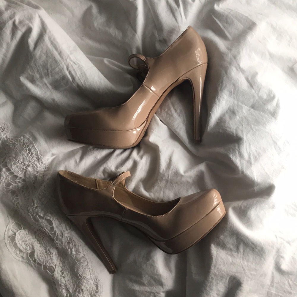 Nude Chinese laundry heels